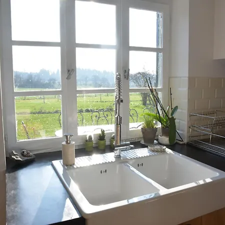 Peaceful Home, Cleaning Included Vakantiehuis *